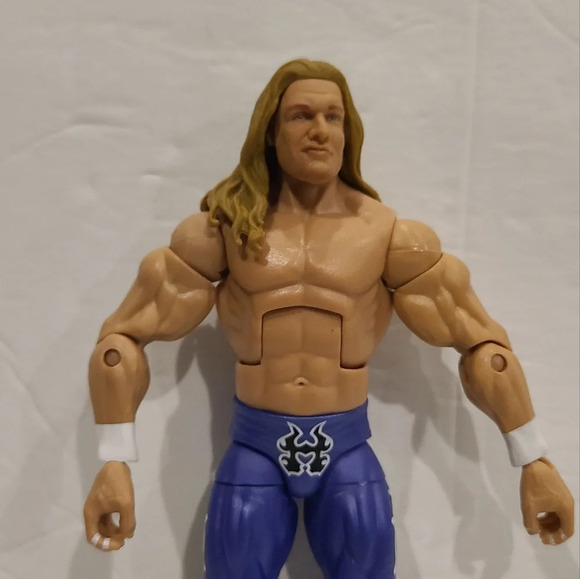 2011 Mattel Elite series 68 Triple H action figure - Picture 2 of 8